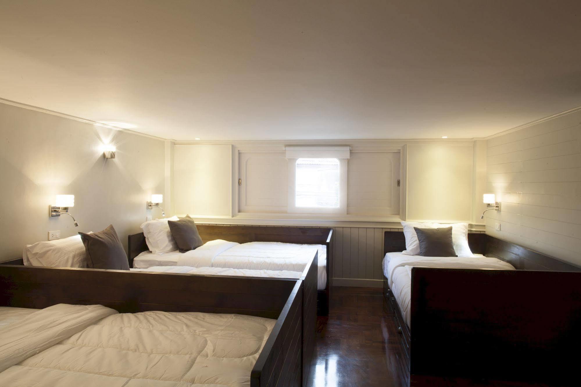 Hostel Golden Mountain