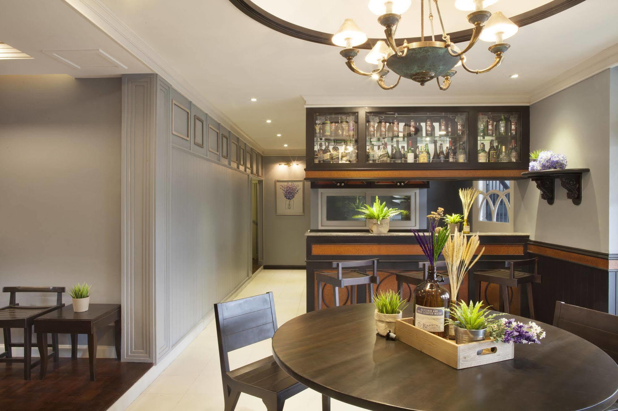 Golden Mountain Hostel Bangkok